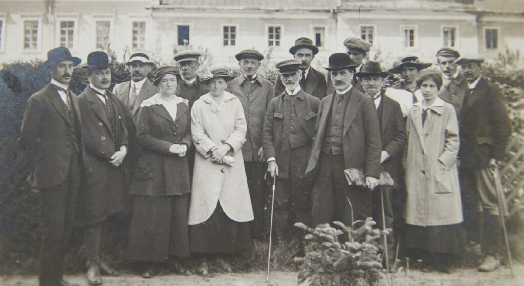 Group of Employees of the State Scientific Institute of Farming with Director Leon Marchlewski (gentleman with gray beard in the center of the group), ca. 1921